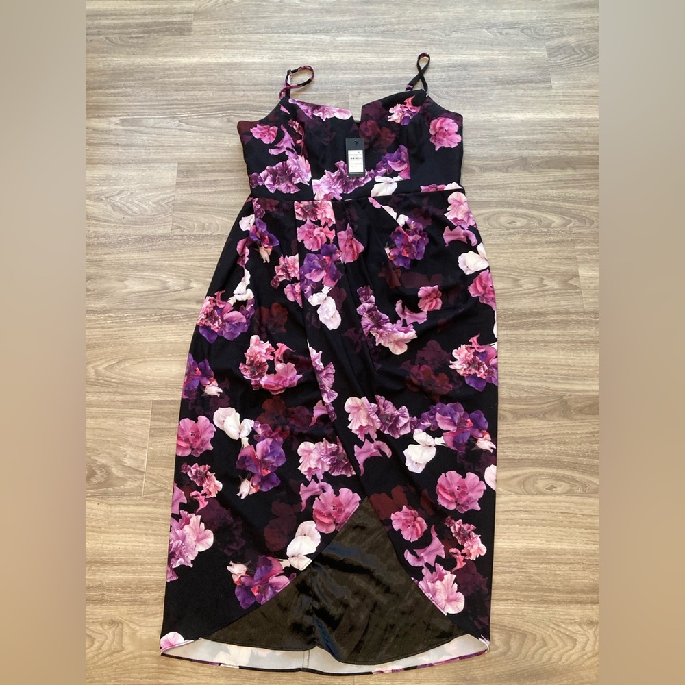 NWT City Chic formal dress with leg slit